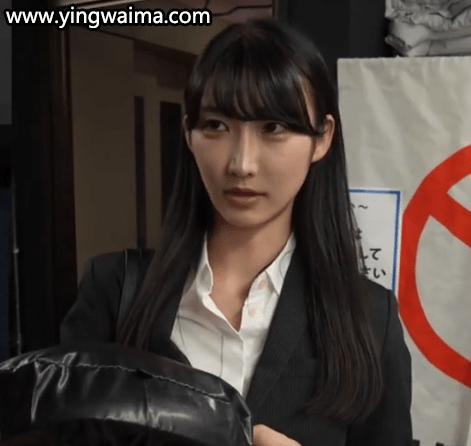 每天骑自行车上班的办公室OL雪代美凤(Yukishiro Miho,雪代美鳳)：番号FNEW-021-营外马